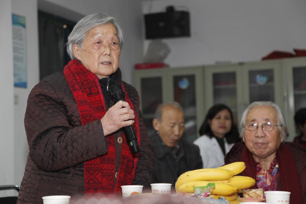 不忘初心 牢记使命 认真做好离退休干部工作-我