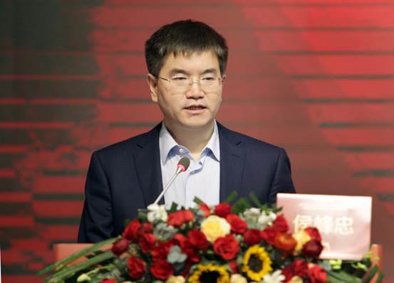 82298b4aa25f1ba54eebe9da2d94ff5