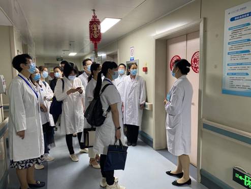 何老师参观