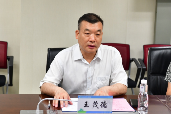 王茂德副院长致欢迎词,首先对王若雨院长一行的到来表示热烈欢迎,随后